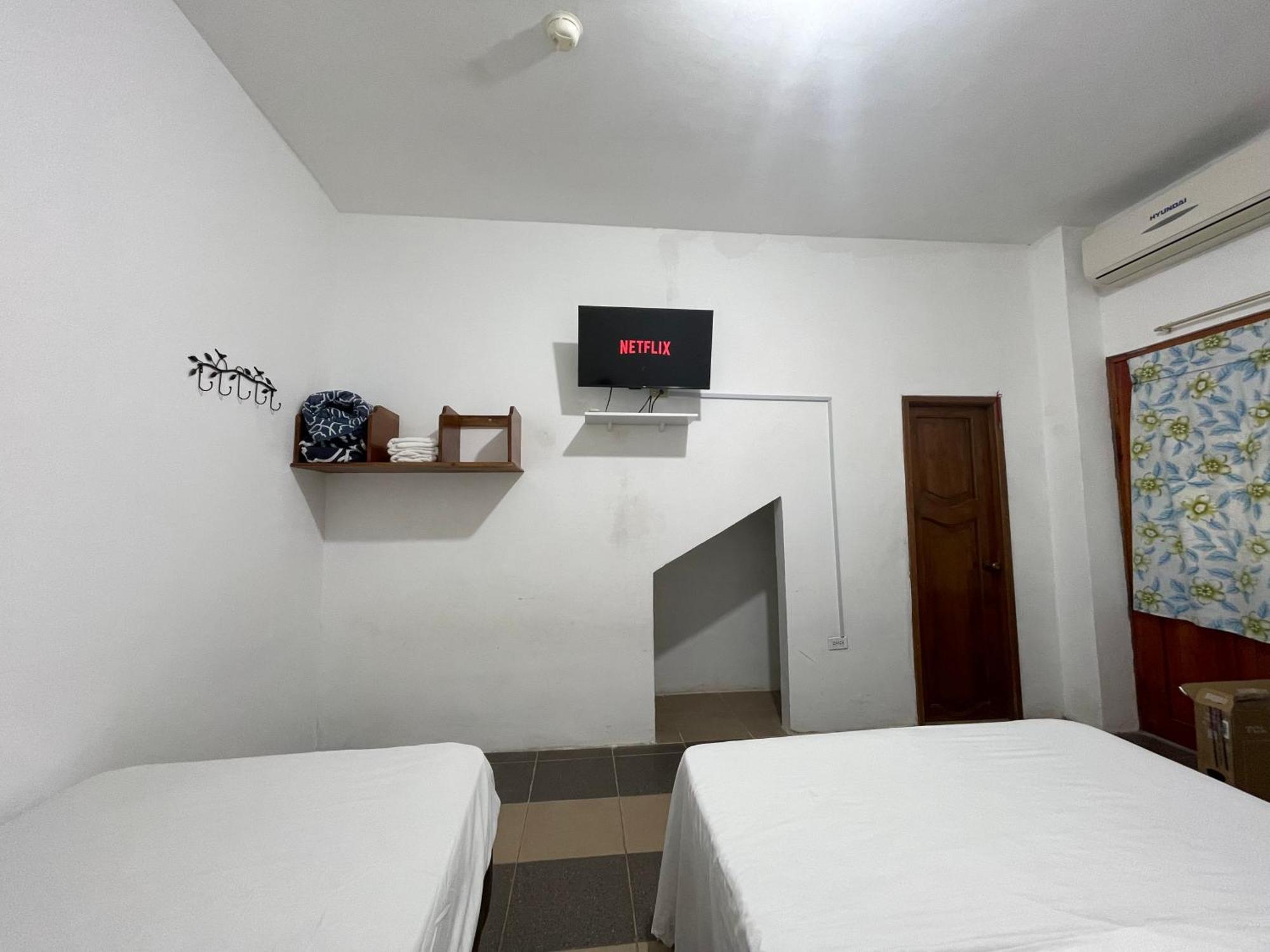 Casa De Huespedes "Darling" Hotell Puerto Baquerizo Moreno Eksteriør bilde